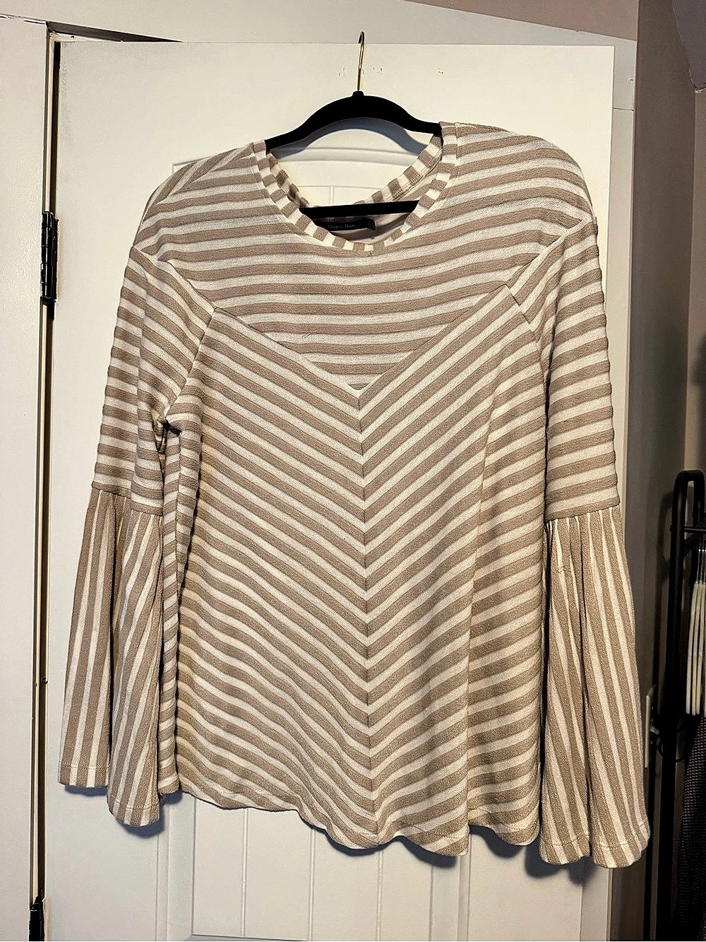 Doe & Rae Striped Blouse in Brown & White Like New